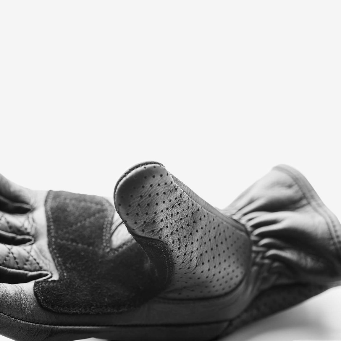 Fuel Motorcycle Rodeo Glove - black, Leder-Motorradhandschuhe mit Knöchelschutz