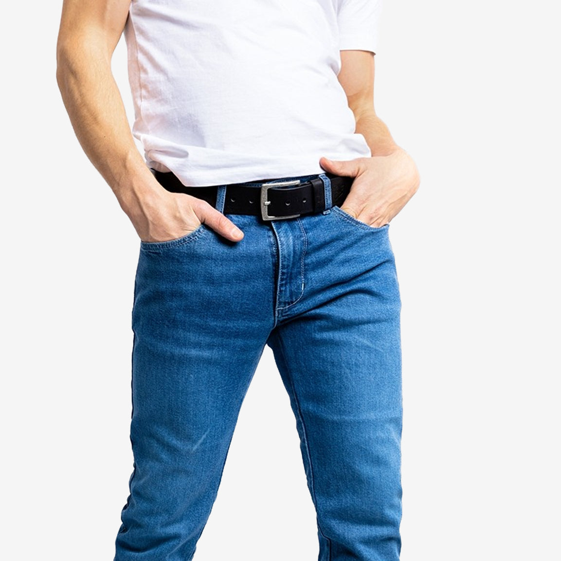 John Doe Pioneer Mono Slim Fit Motorradjeans - light blue. Einlagige- CE AAA-zertifizierte Slim Fit Motorradjeans mit dem höchsten Sicherheitslevel. Inkl. Knie- und Hüft-Protektoren Level 1.