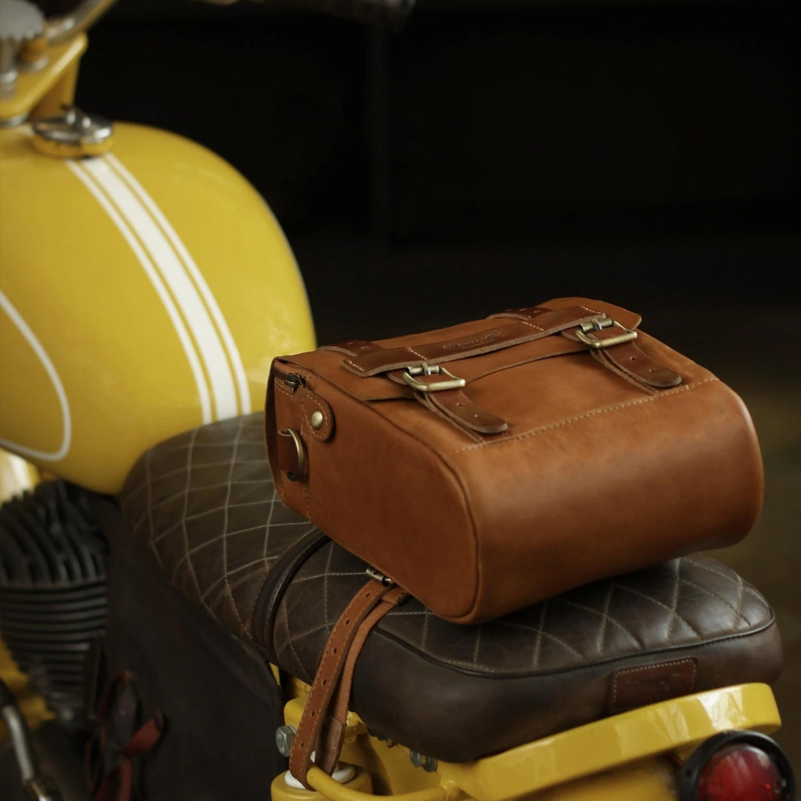 Tripmachine Vintage Tank & Tail Motorrad-Tankrucksack aus Leder - vintage tan brown