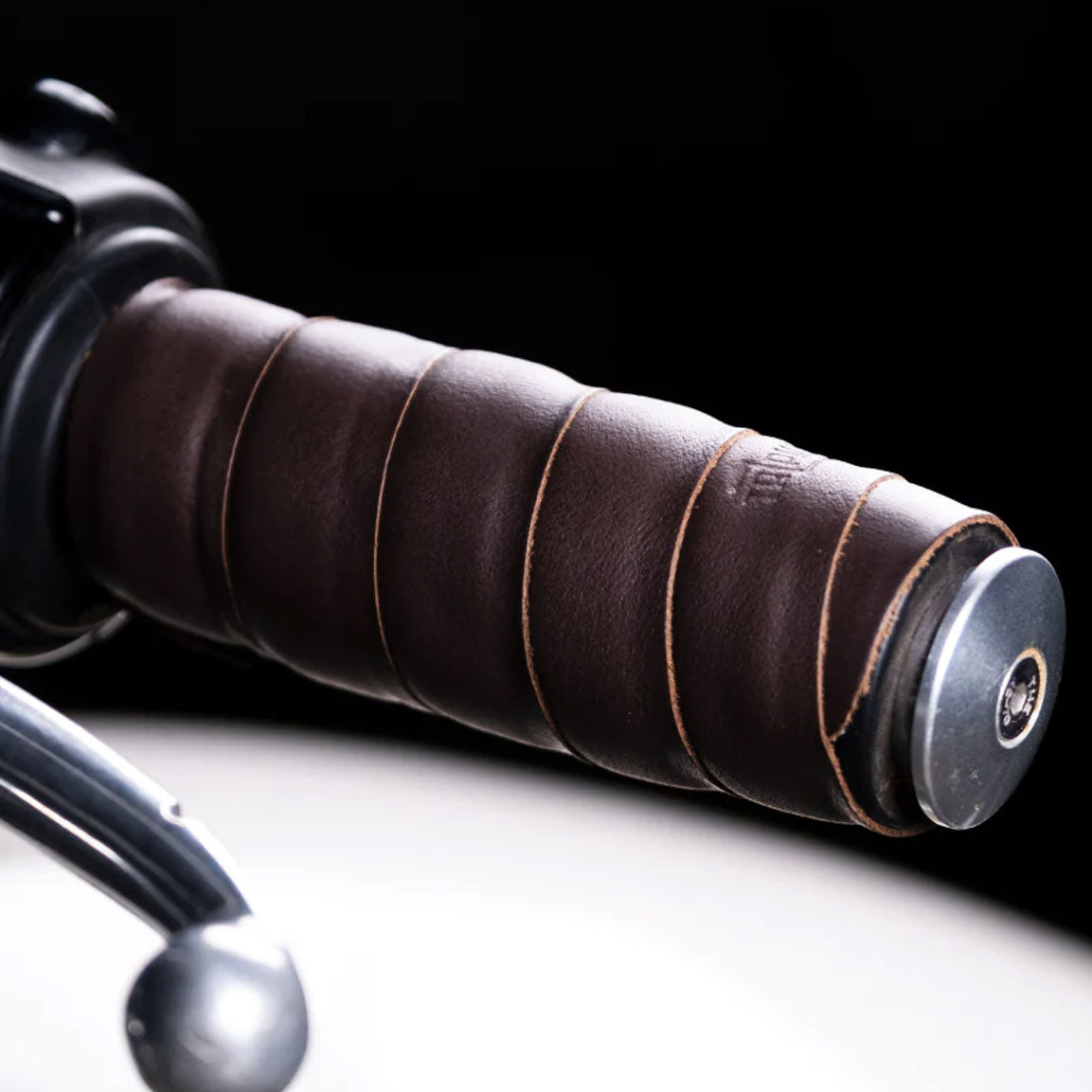 Trip Machine Grips Wrap Motorrad-Griffband aus Leder - Caffeine